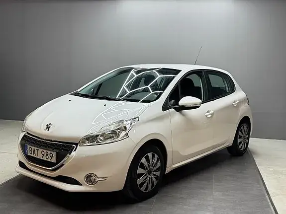 Peugeot 208 2014 photo 3
