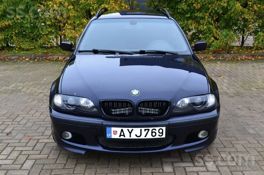 BMW 320 2004 photo 2