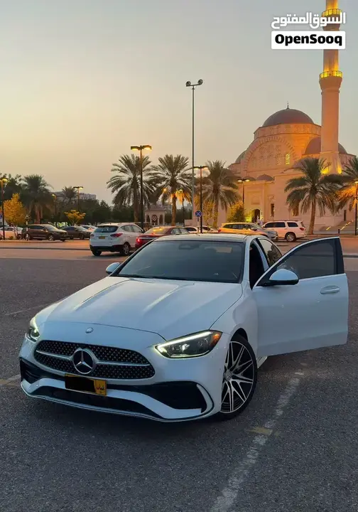 Mercedes-Benz C-Class 2024 photo 2
