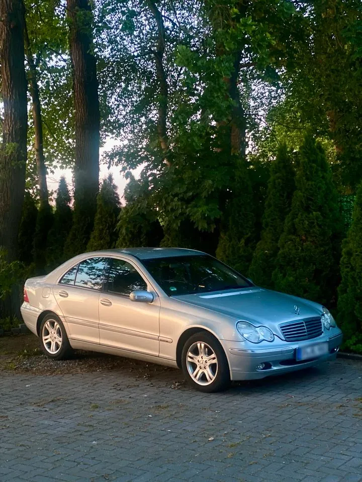 Mercedes-Benz W203