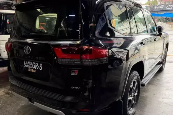 Toyota Land Cruiser 300 2027 photo 3