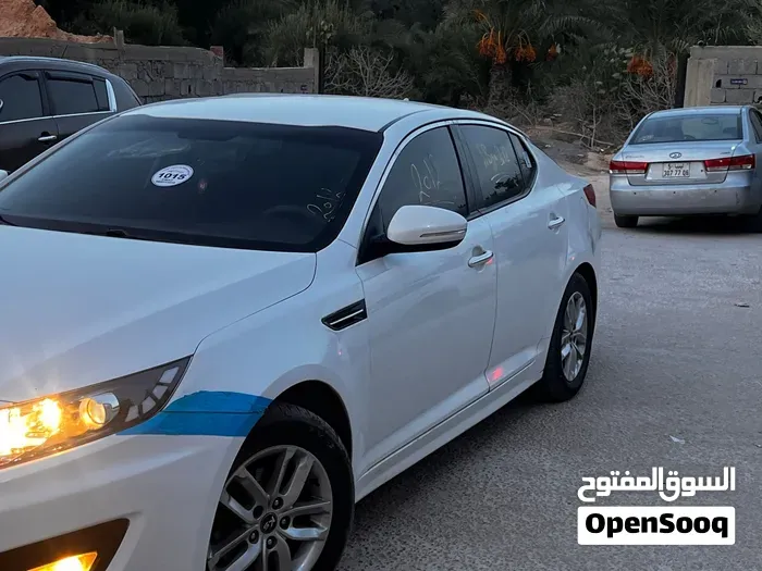 Kia K5 2012 photo 2
