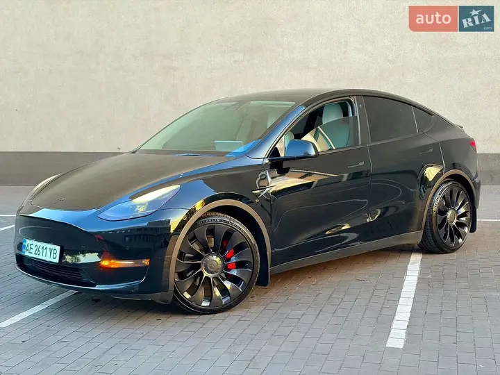 Tesla Model Y 2022 photo 2