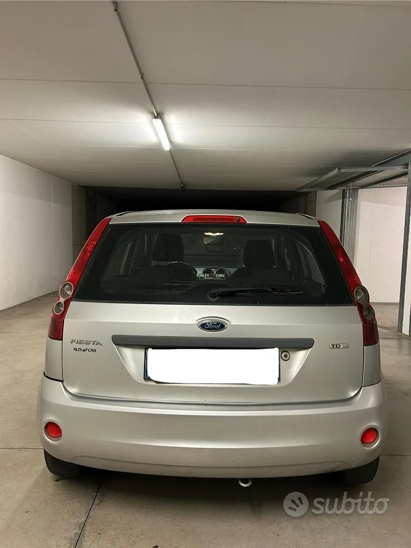 Ford Fiesta 2006 photo 3