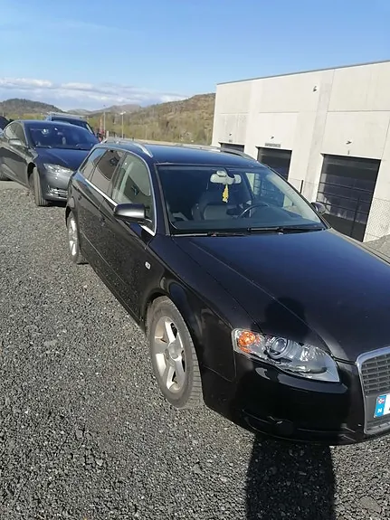 Audi A4 2008 photo 4