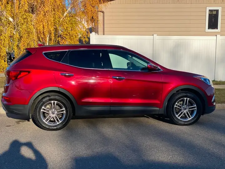 Hyundai Santa Fe 2018 photo 2