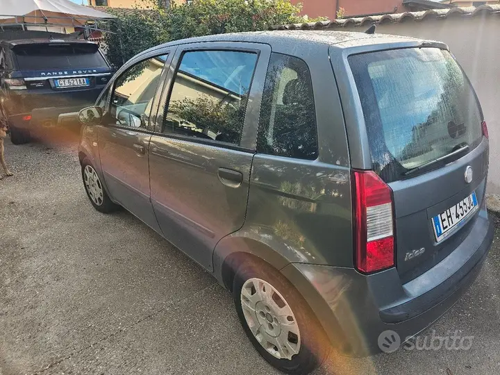 Fiat Idea 2011 photo 2