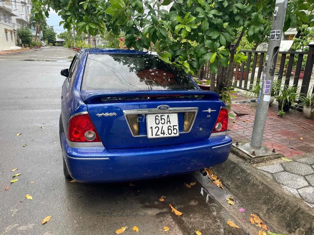 Ford Laser 2003 photo 3