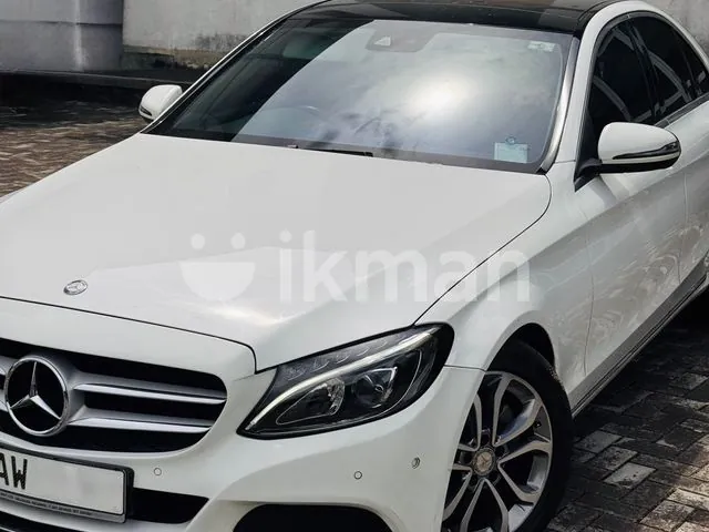 Mercedes-Benz C200