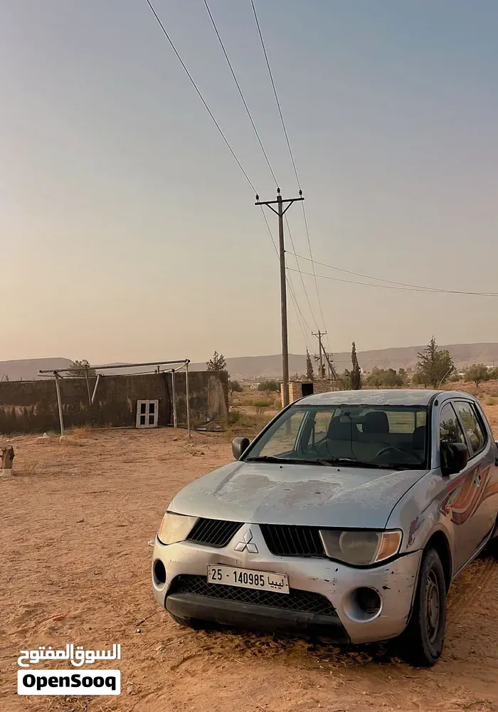Mitsubishi L200 2008 photo 3