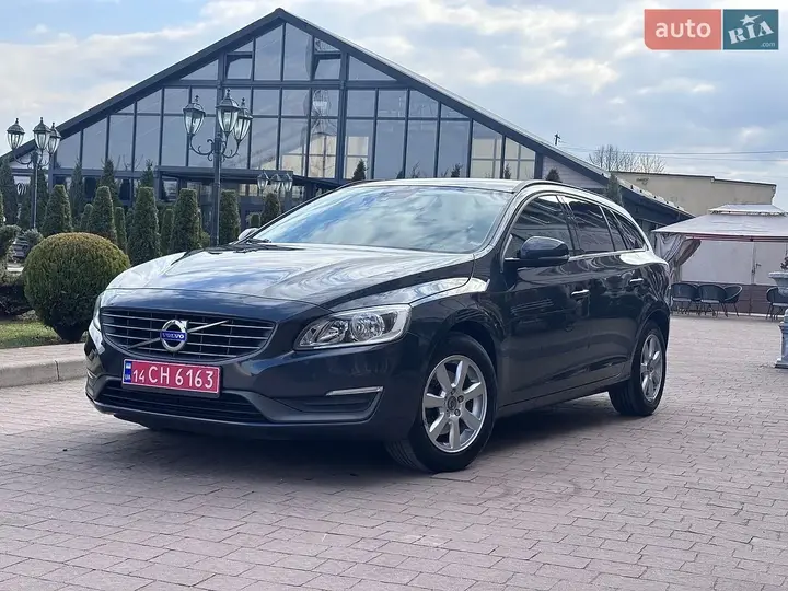 Volvo V60 2015 photo 4