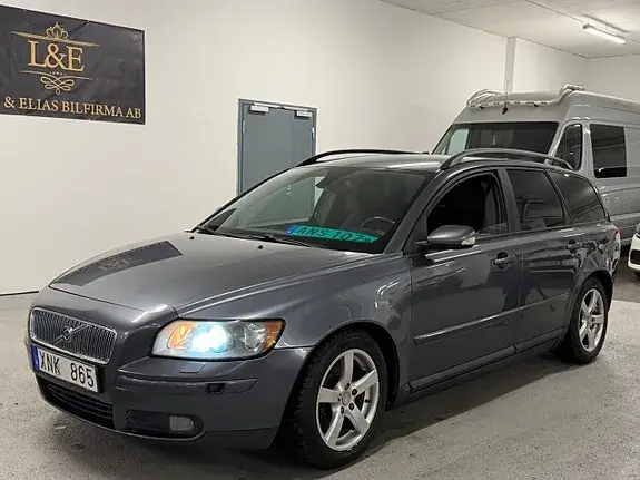 Volvo V50 2006 photo 2