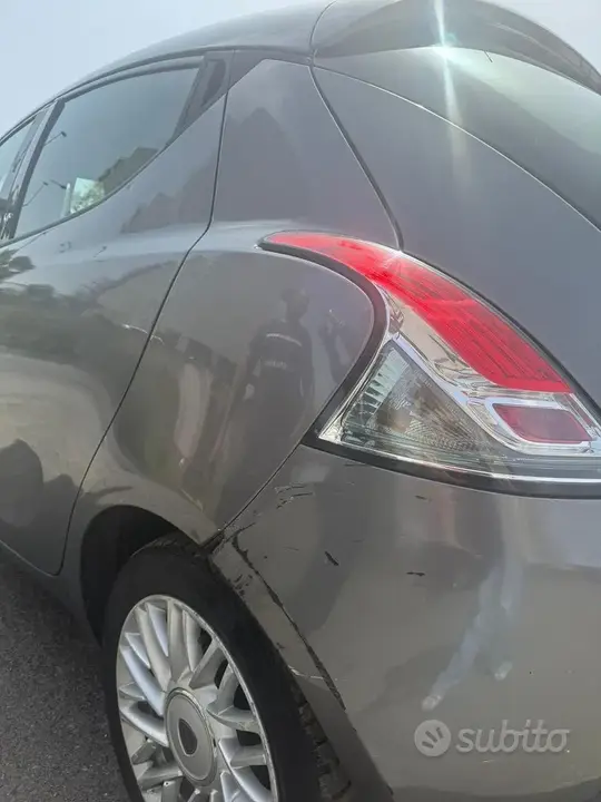 Lancia Ypsilon 2014 photo 2