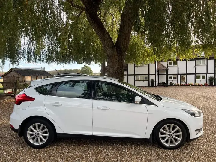 Ford Focus 2018 photo 5