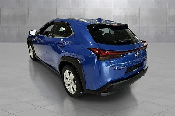 Lexus Ux300E 2023 photo 3