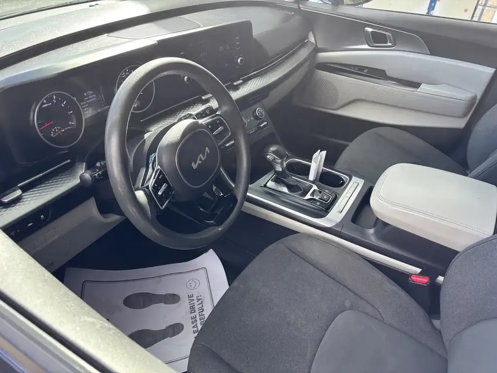 Kia Carnival 2022 photo 5