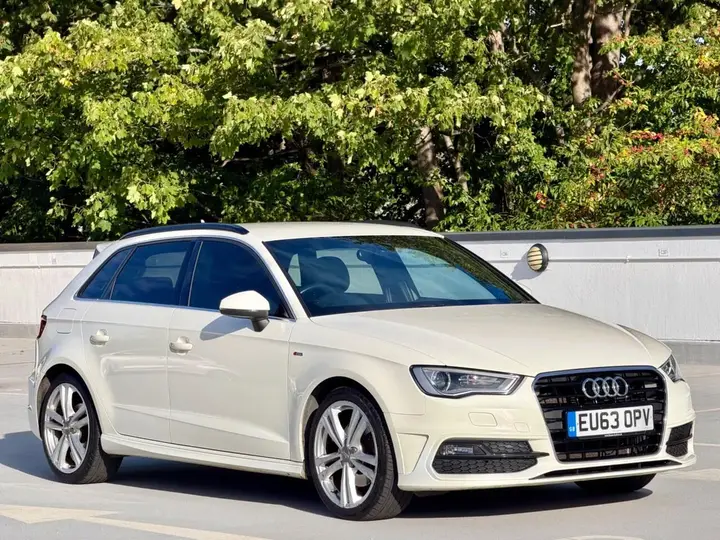 Audi A3 2014 photo 3