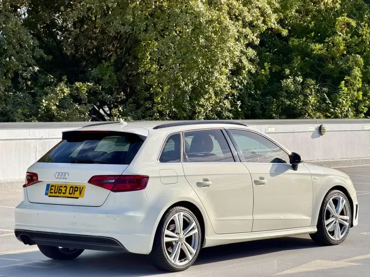 Audi A3 2014 photo 4