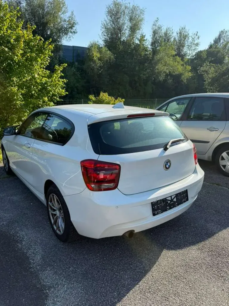 BMW 1 Series 2012 photo 3