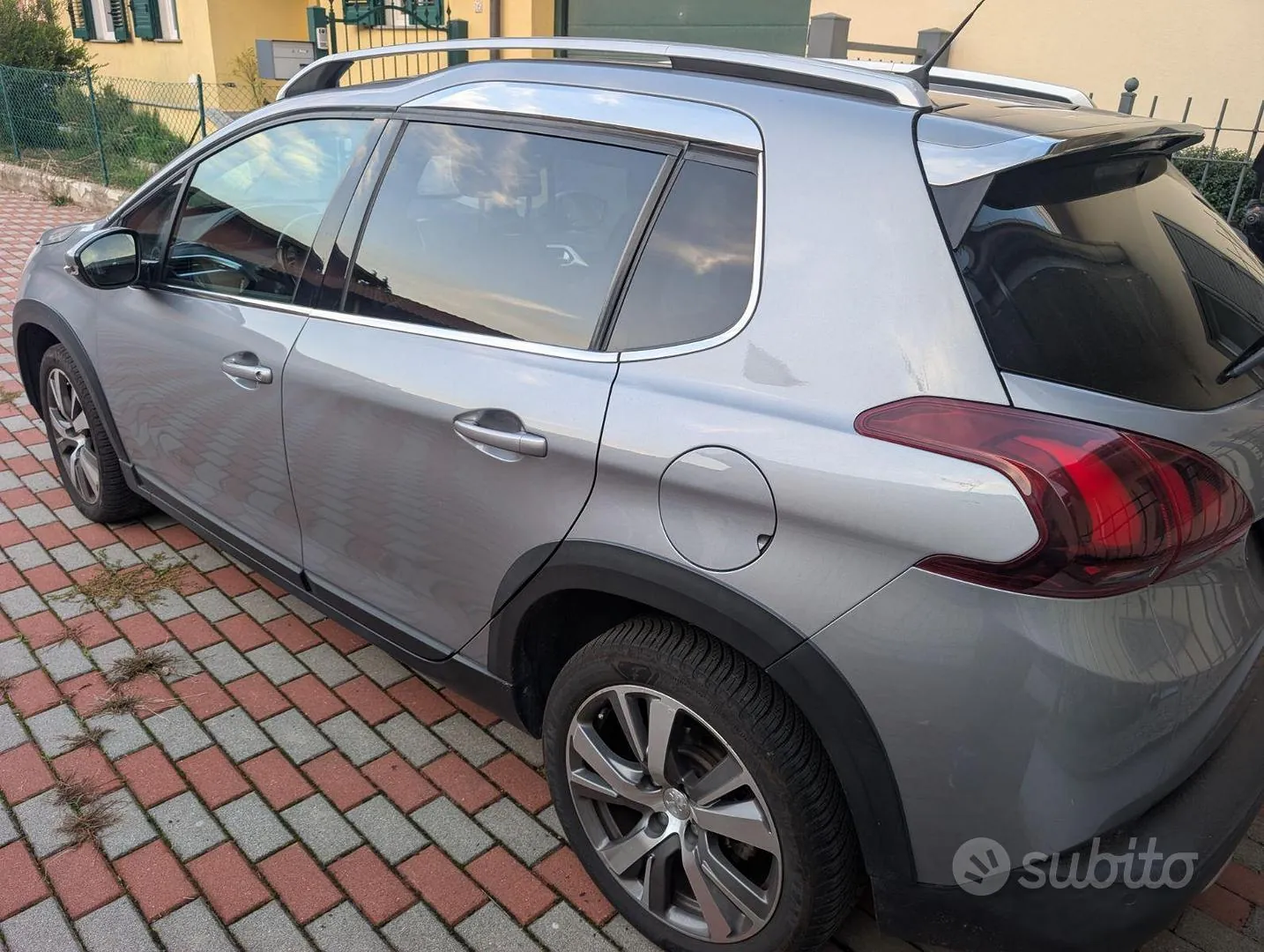 Peugeot 2008 2019 photo 2