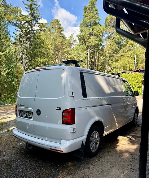 Volkswagen Transporter 2017 photo 2