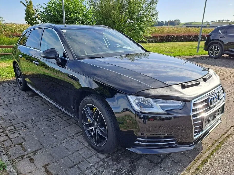 Audi A4 2016 photo 2