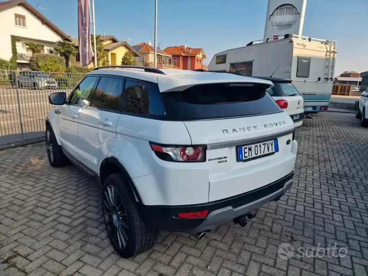 Land Rover Range Rover Evoque 2012 photo 2