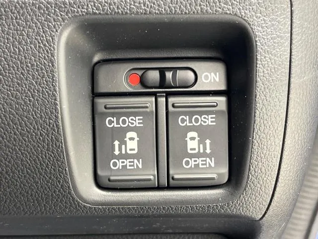 Honda N-Box+ Custom G-Turbo L Package 2016 photo 3