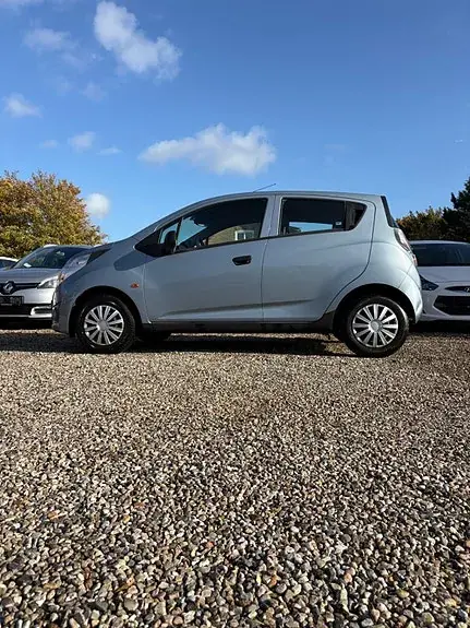 Chevrolet Spark 2011 photo 5