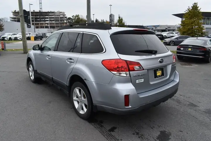 Subaru Outback 2012 photo 3