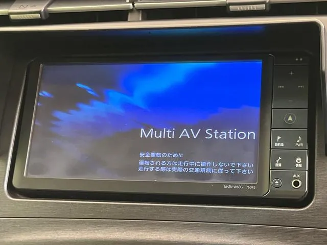 Toyota Prius 2011 photo 3