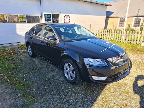 Skoda Octavia 2015 photo 2