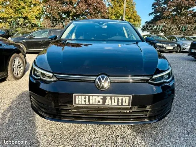 Volkswagen Golf 2023 photo 2