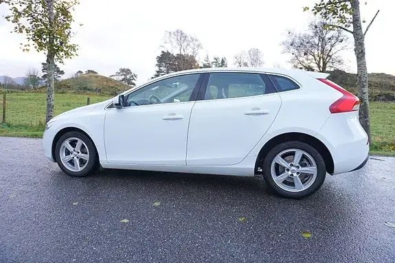 Volvo V40 2017 photo 3