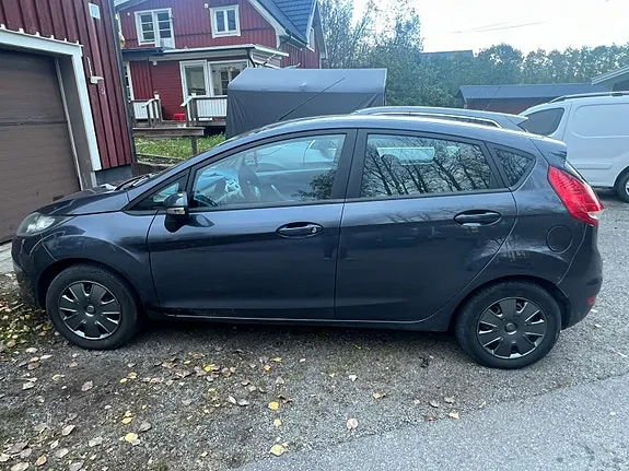 Ford Fiesta 2009 photo 5