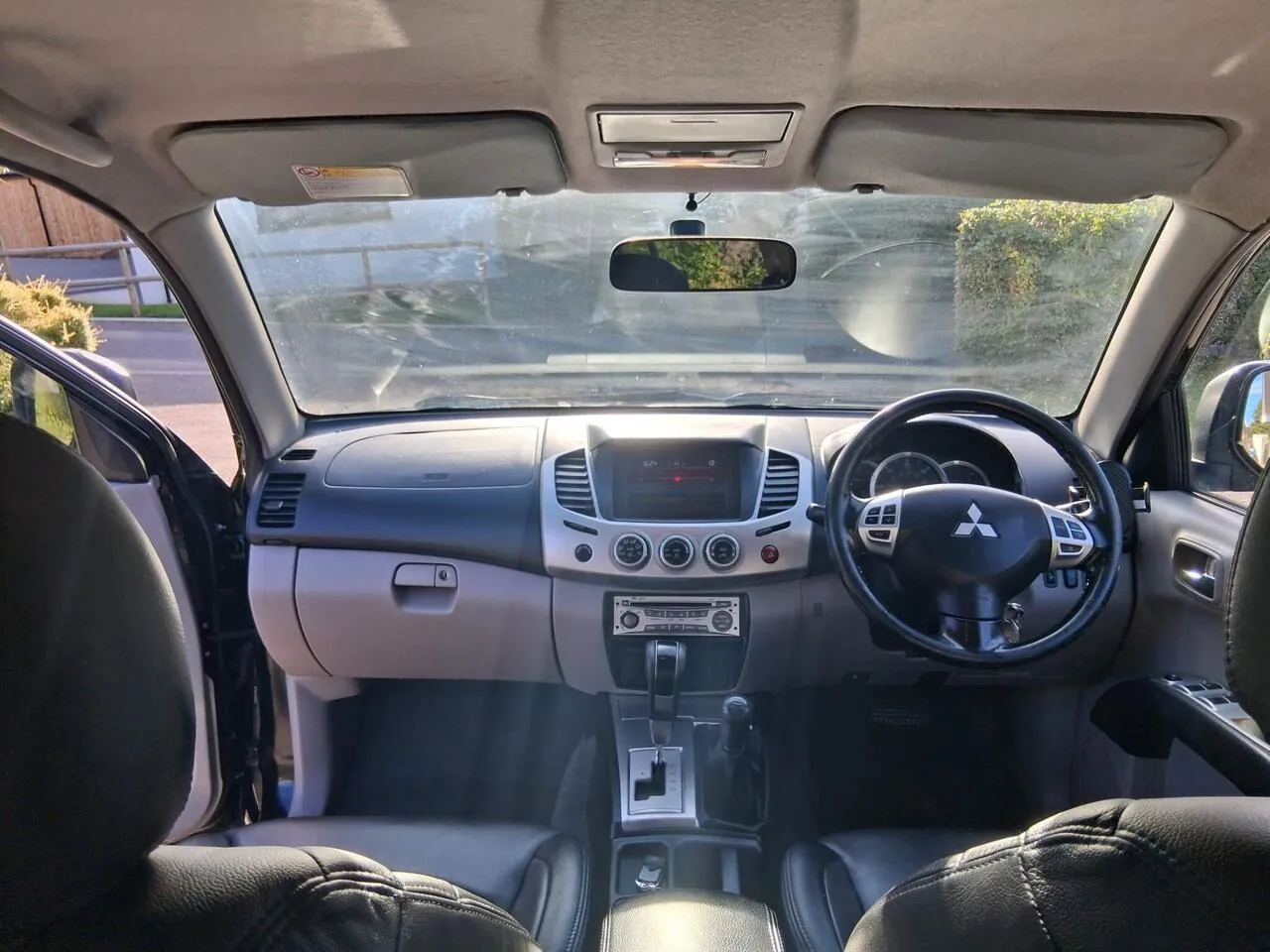 Mitsubishi L200 2012 photo 5