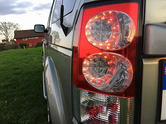 Land Rover Discovery 2010 photo 4