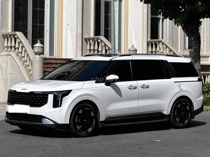 Kia Carnival 2024 photo 2