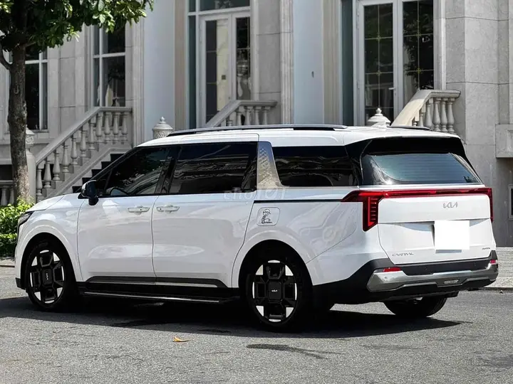 Kia Carnival 2024 photo 3