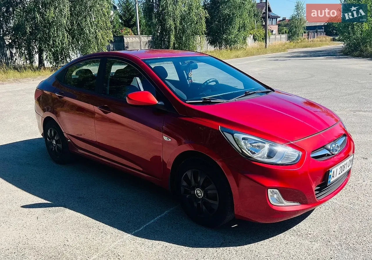 Hyundai Accent 2011 photo 2