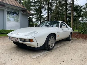 Porsche 928