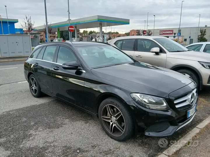 Mercedes-Benz C180 2016 photo 2