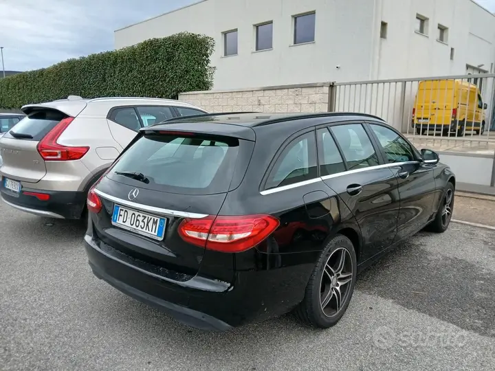 Mercedes-Benz C180 2016 photo 3