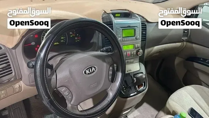 Kia Carnival 2014 photo 4