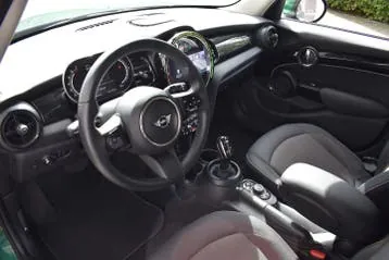 Mini Cooper 2023 photo 2
