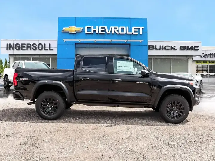 Chevrolet Colorado 2026 photo 3