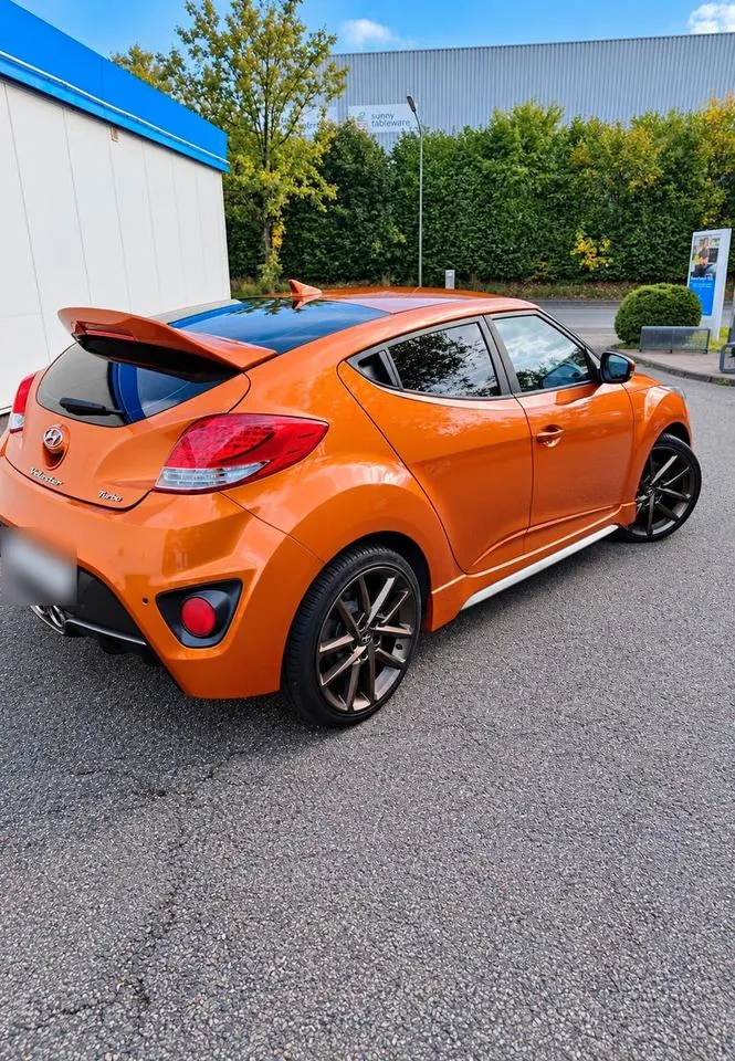 Hyundai Veloster