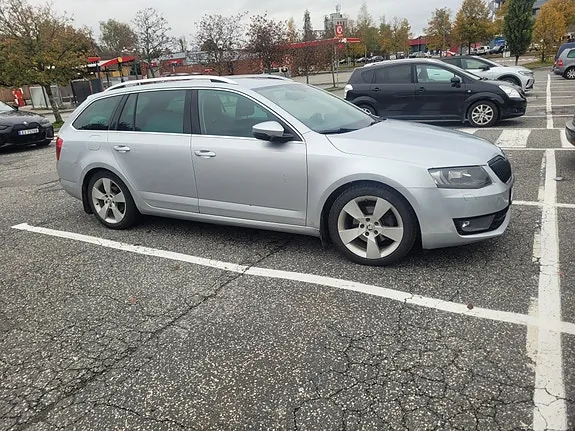 Skoda Octavia 2014 photo 2