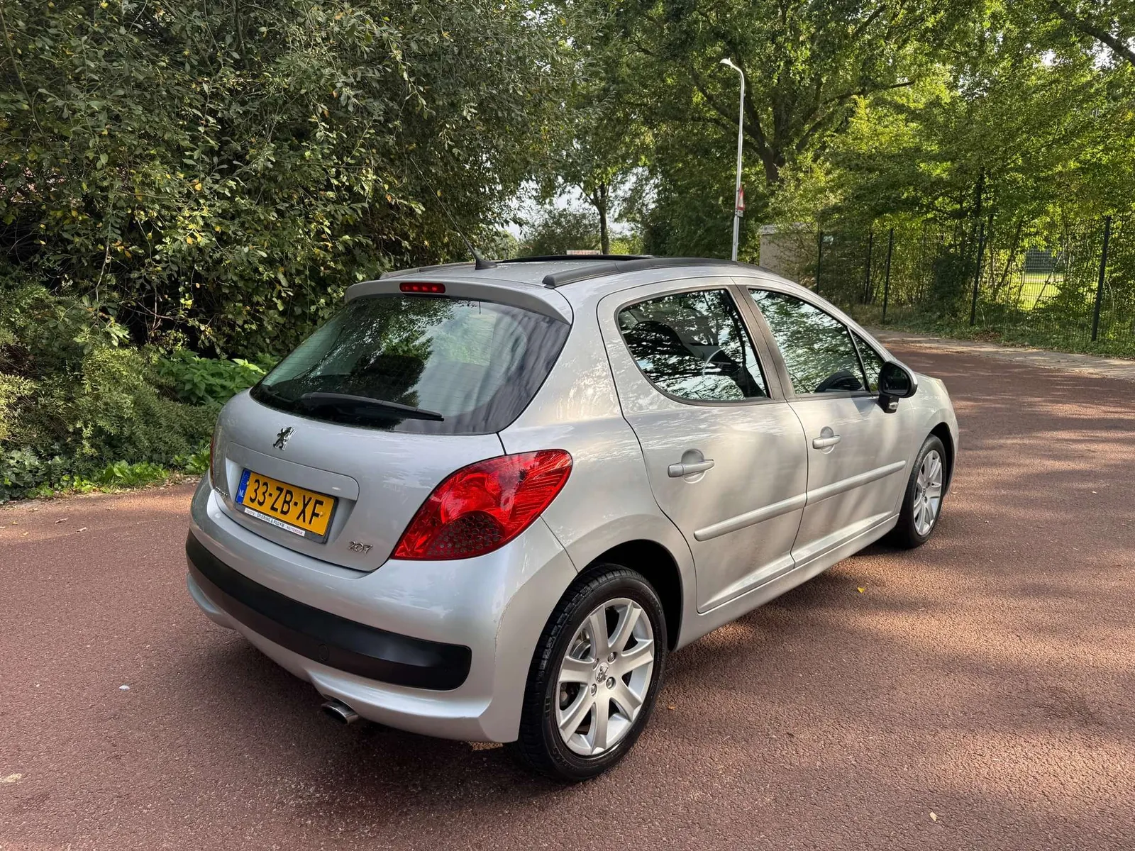 Peugeot 207 2008 photo 5