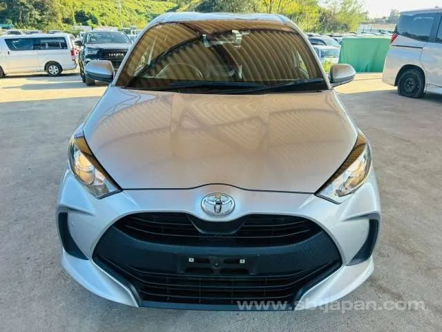Toyota Yaris X 2022 photo 5